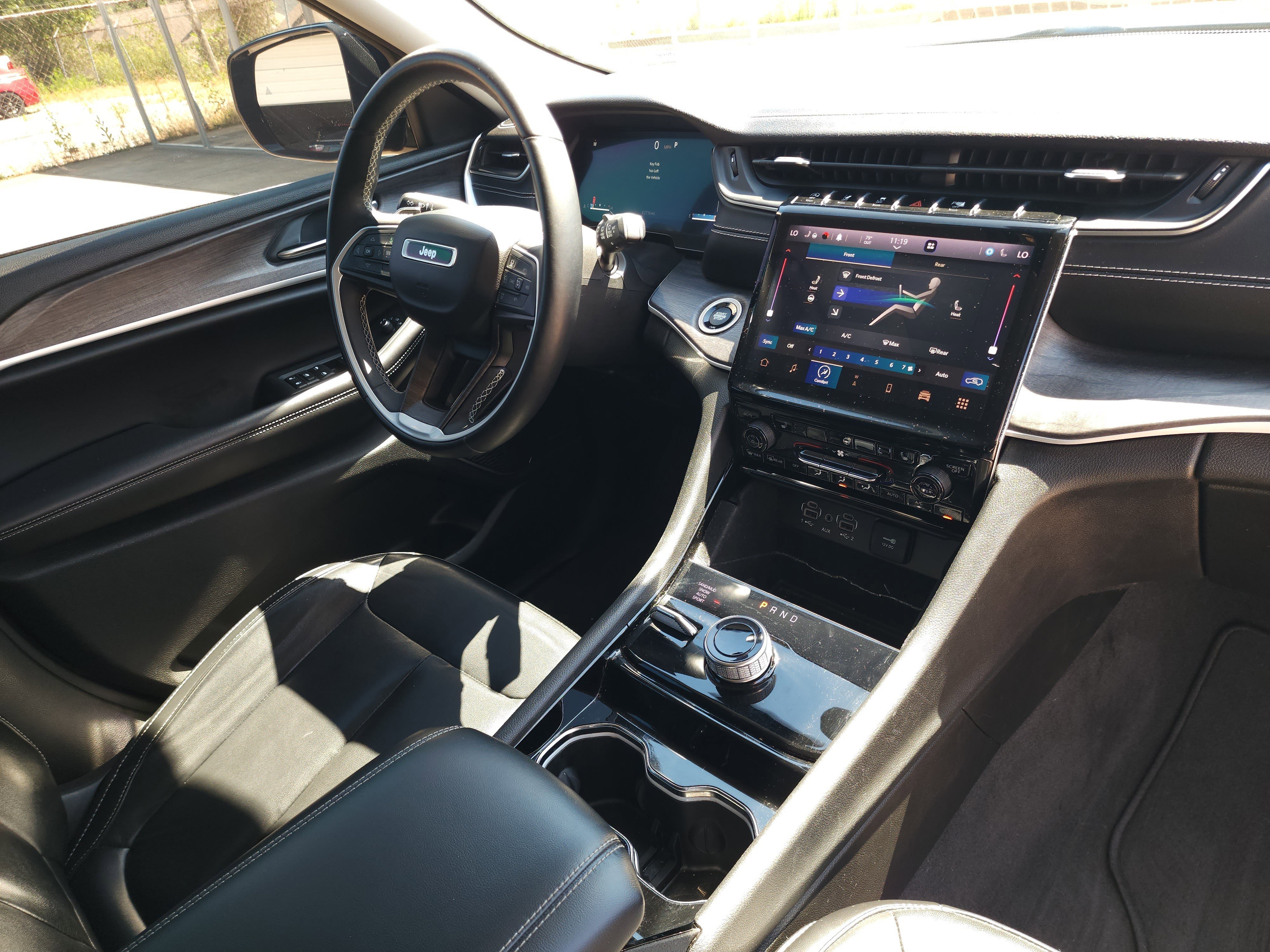 Used 2021 Jeep Grand Cherokee L Limited AWD/4WD image 14
