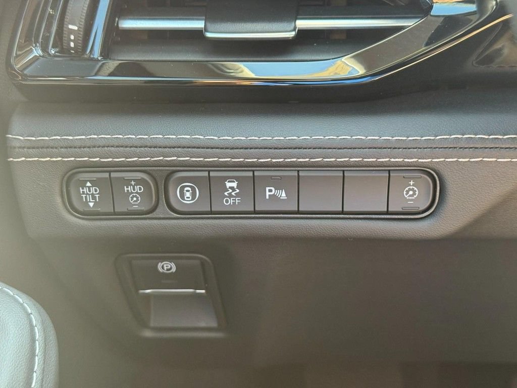Certified 2024 Acura MDX w/ Advance Package AWD/4WD image 23