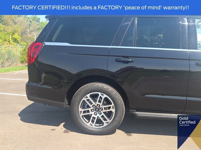 Used 2025 Ford Expedition Active AWD/4WD image 12