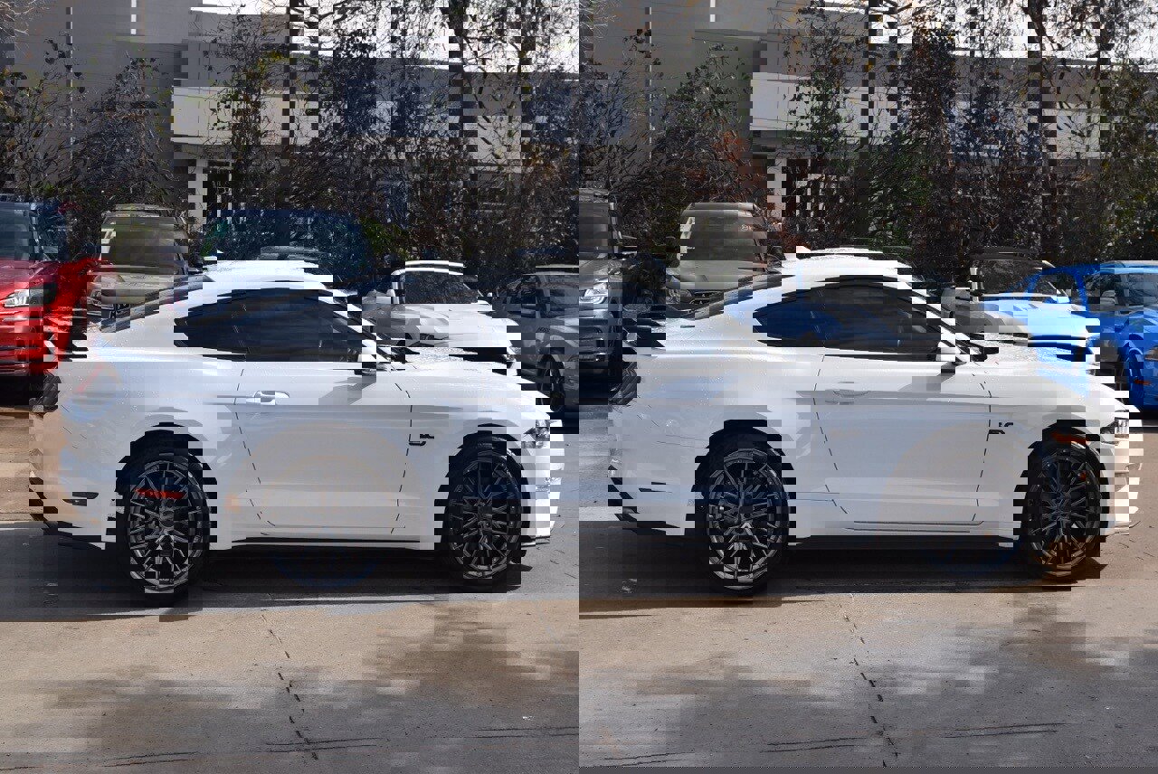 Used 2022 Ford Mustang GT Premium w/ Equipment Group 401A image 6