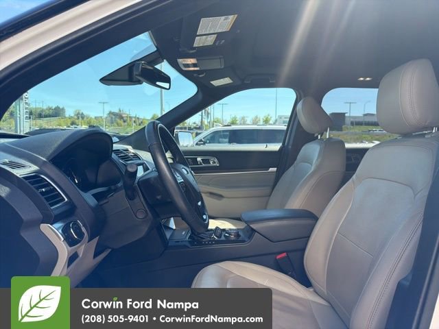 Used 2018 Ford Explorer Limited w/ Equipment Group 301A AWD/4WD image 7