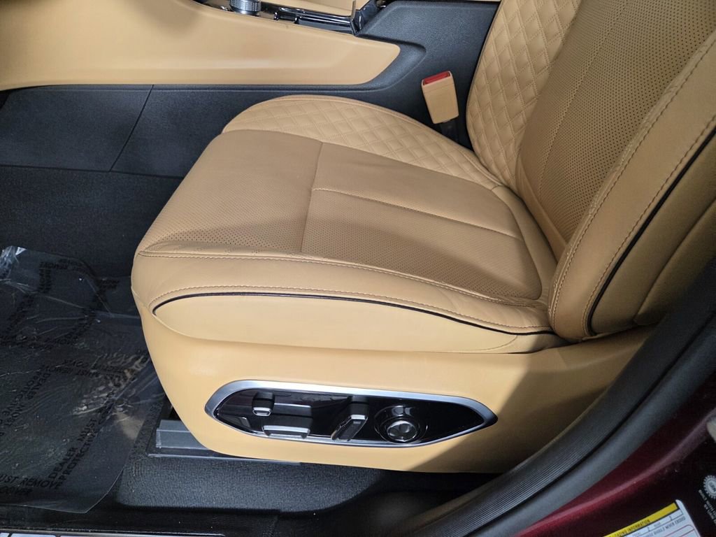 Certified 2024 Jeep Grand Cherokee Summit image 13