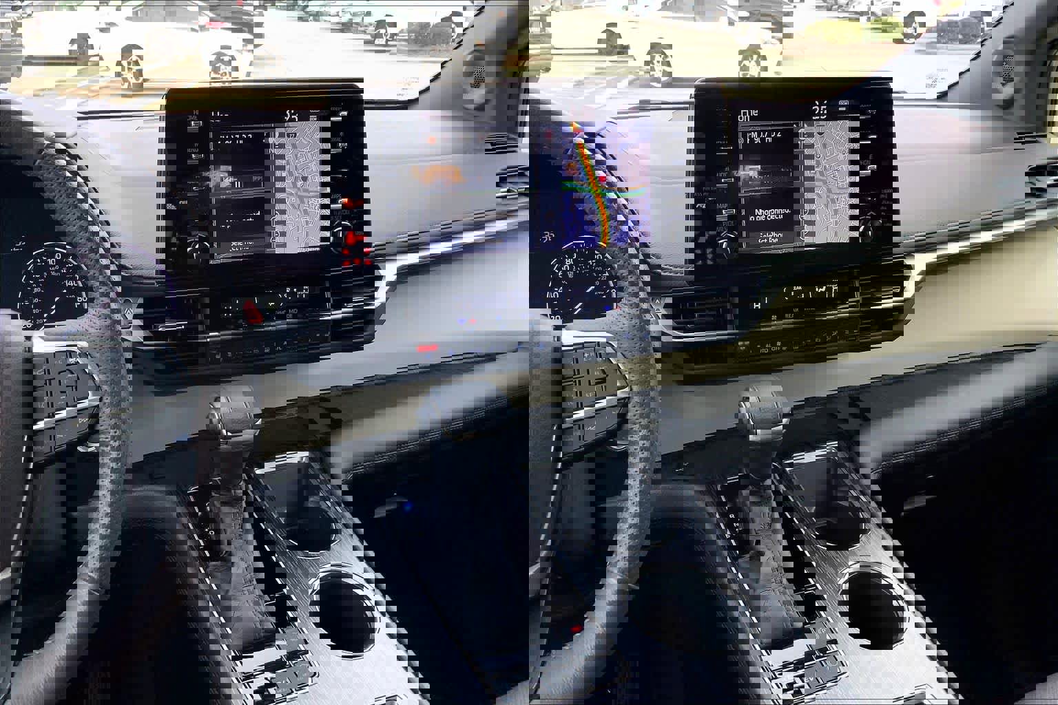 Certified 2021 Toyota Sienna Platinum image 11