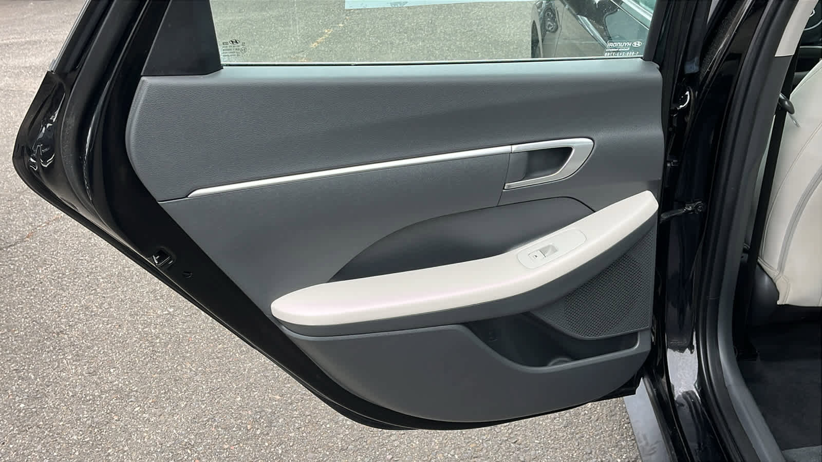 Used 2023 Hyundai Sonata SE image 19