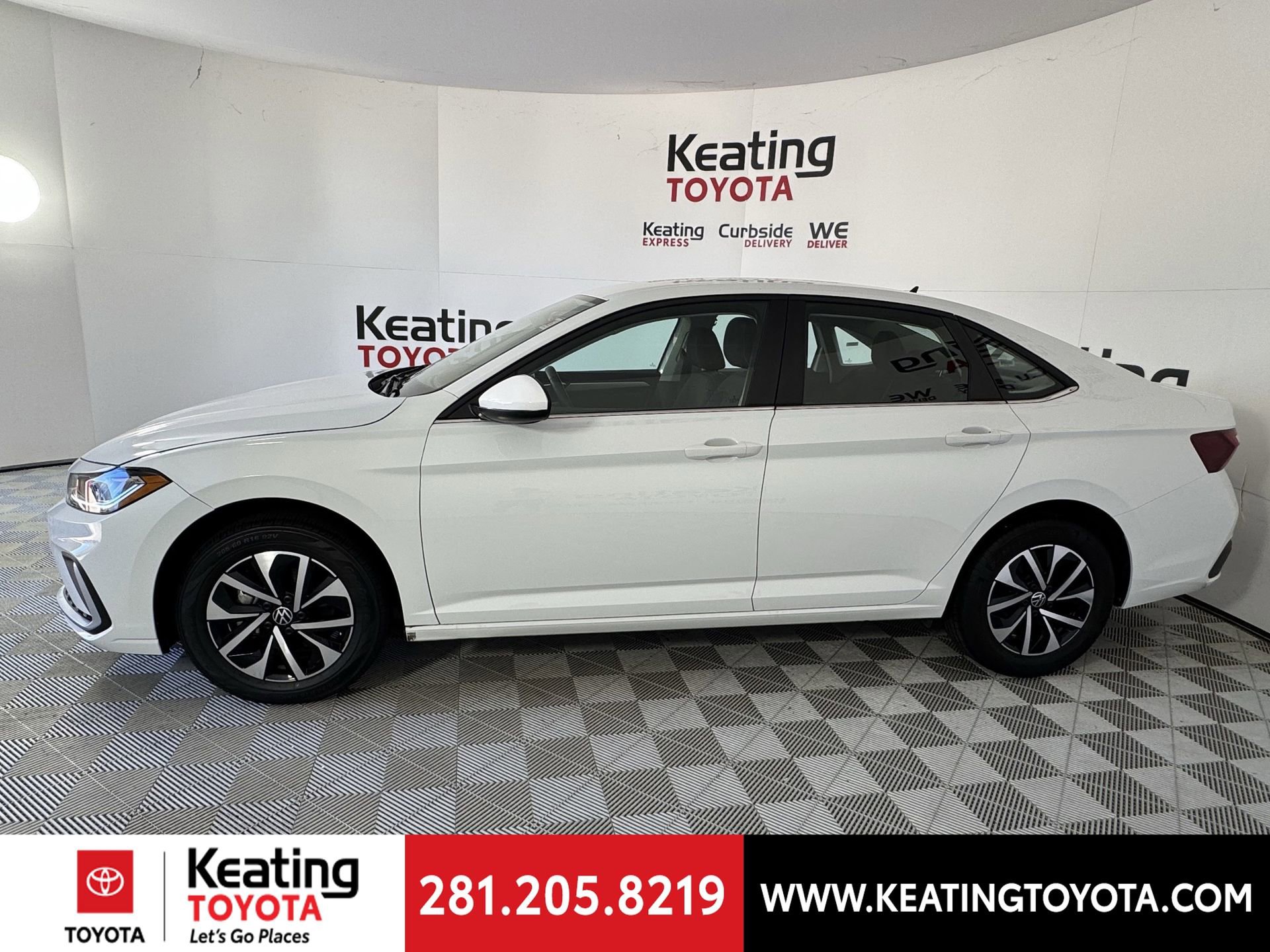 Used 2025 Volkswagen Jetta S image 8
