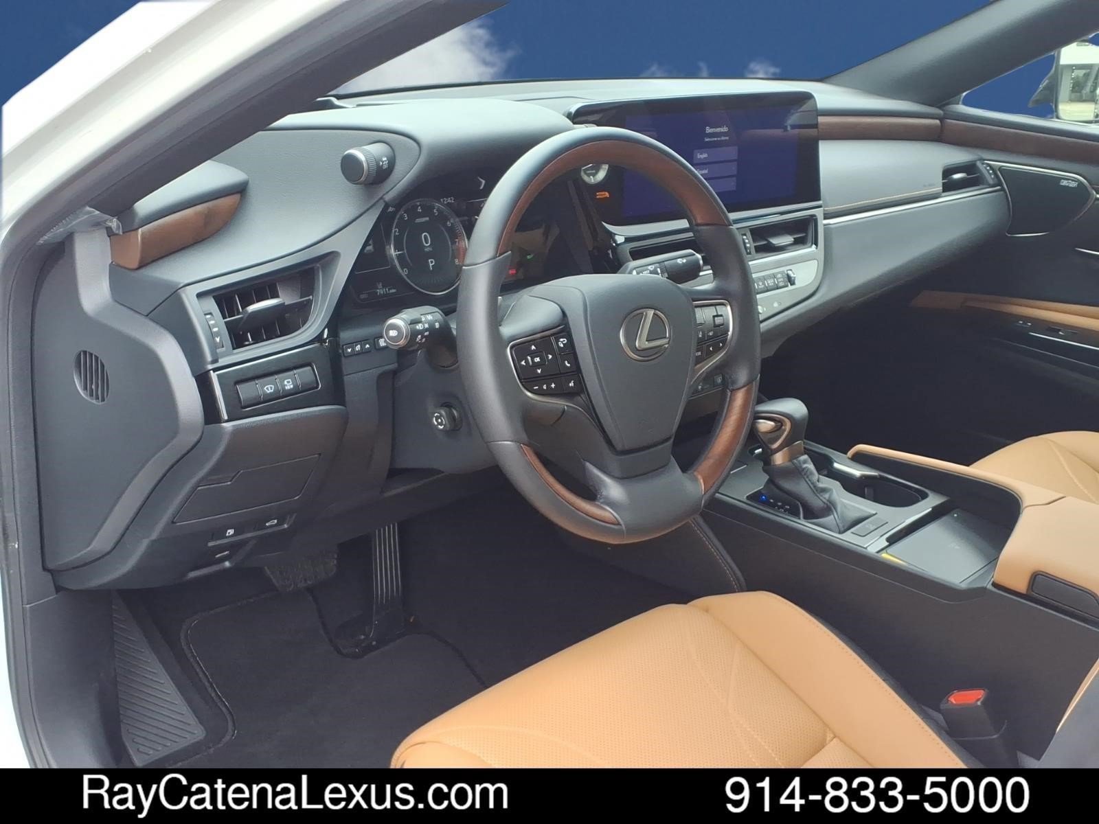 Certified 2025 Lexus ES 350 Ultra Luxury w/ Accessory Package (Z2) FWD image 9