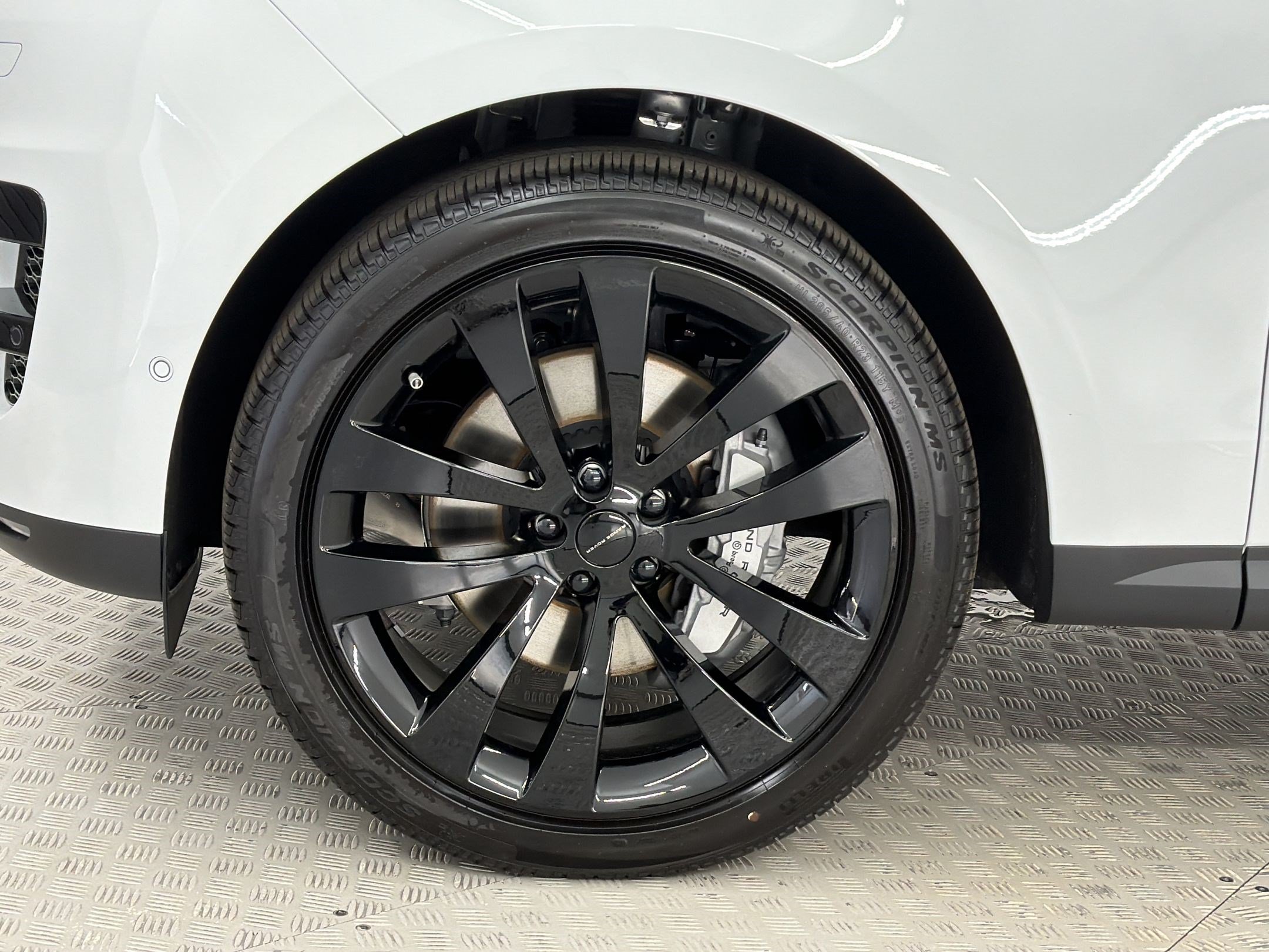 New 2026 Land Rover Range Rover Sport SE AWD/4WD image 12