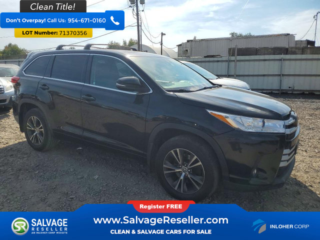 Used 2018 Toyota Highlander Plus AWD/4WD image 5