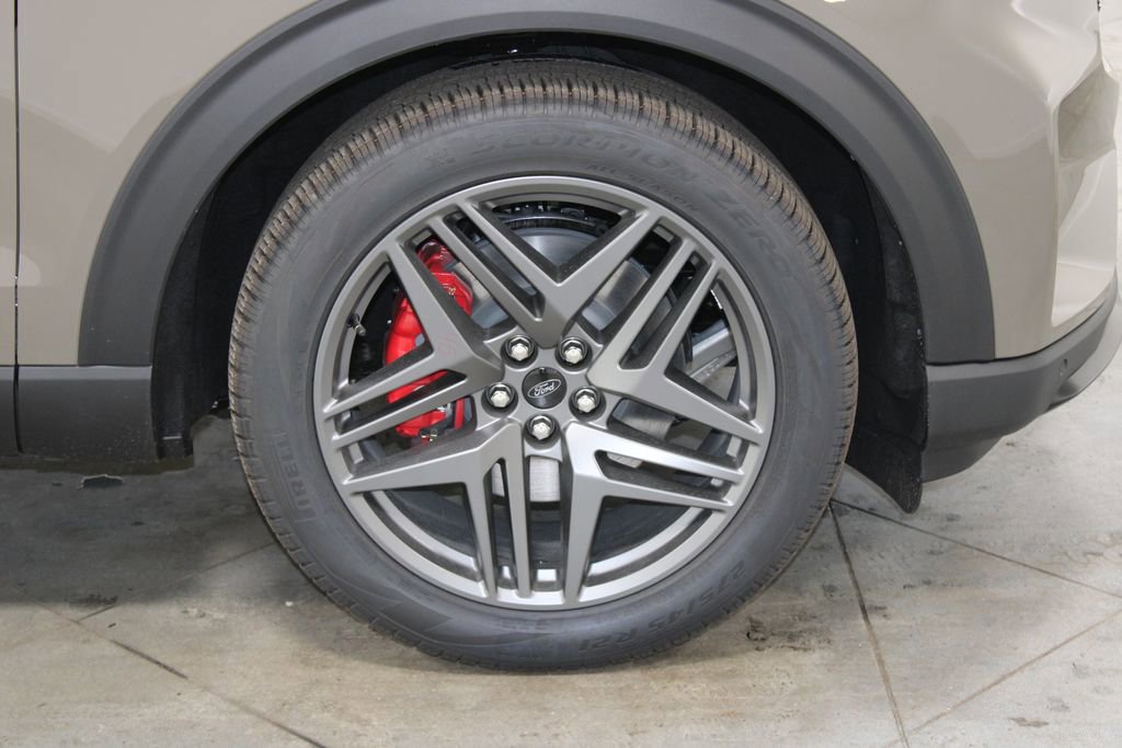 New 2026 Ford Explorer ST image 11