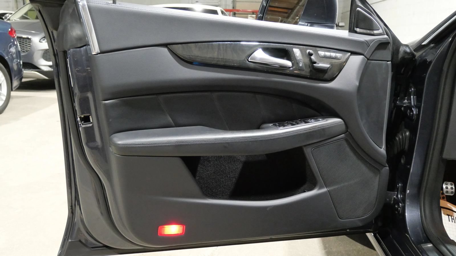 Used 2013 Mercedes-Benz CLS 63 AMG image 28