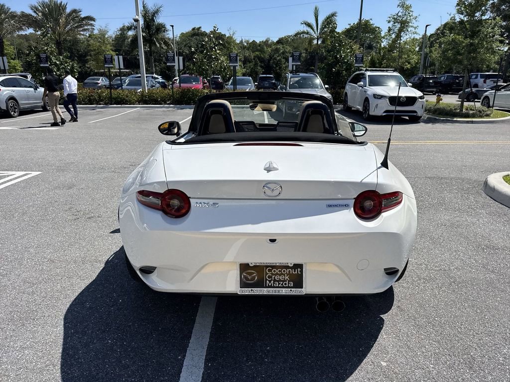 New 2026 MAZDA MX-5 Miata Grand Touring image 3
