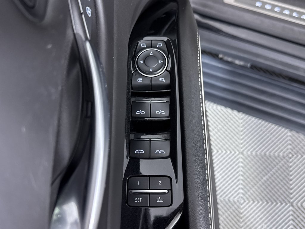 Used 2021 Cadillac Escalade Sport Platinum AWD/4WD image 27