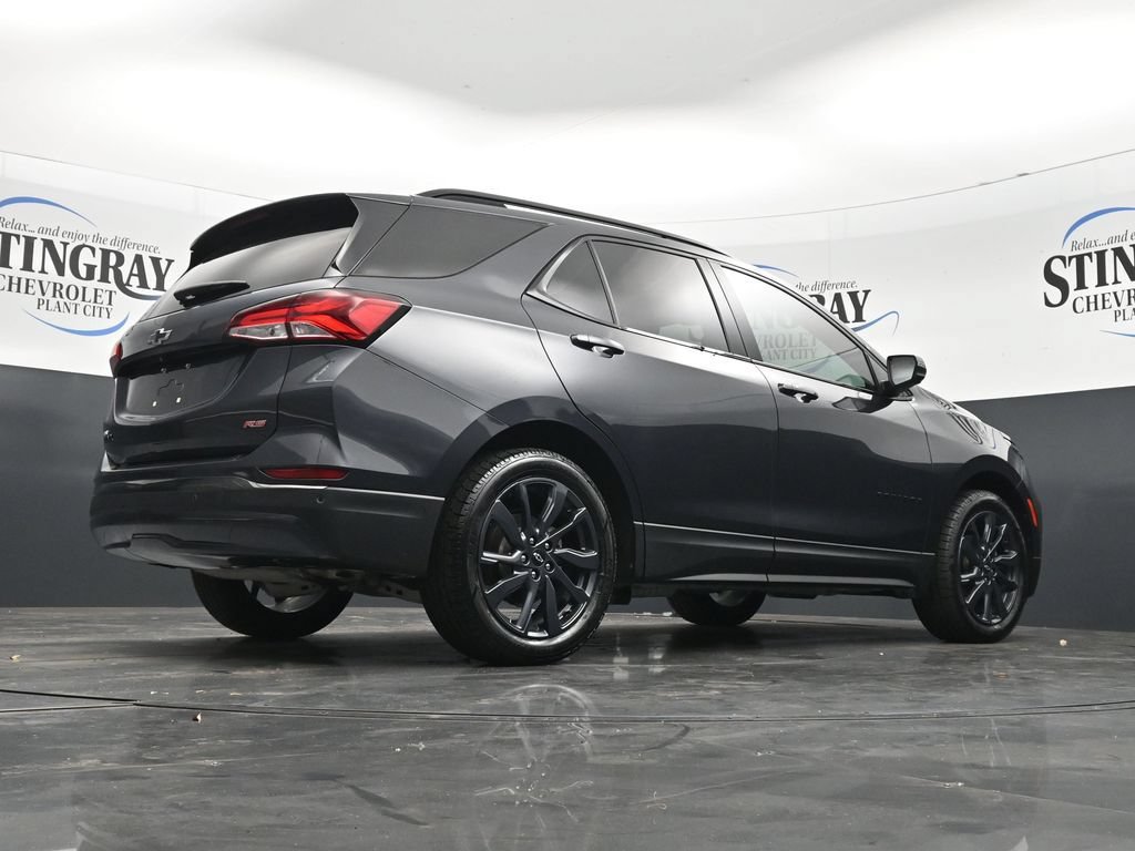 Used 2022 Chevrolet Equinox RS w/ RS Leather Package FWD image 32