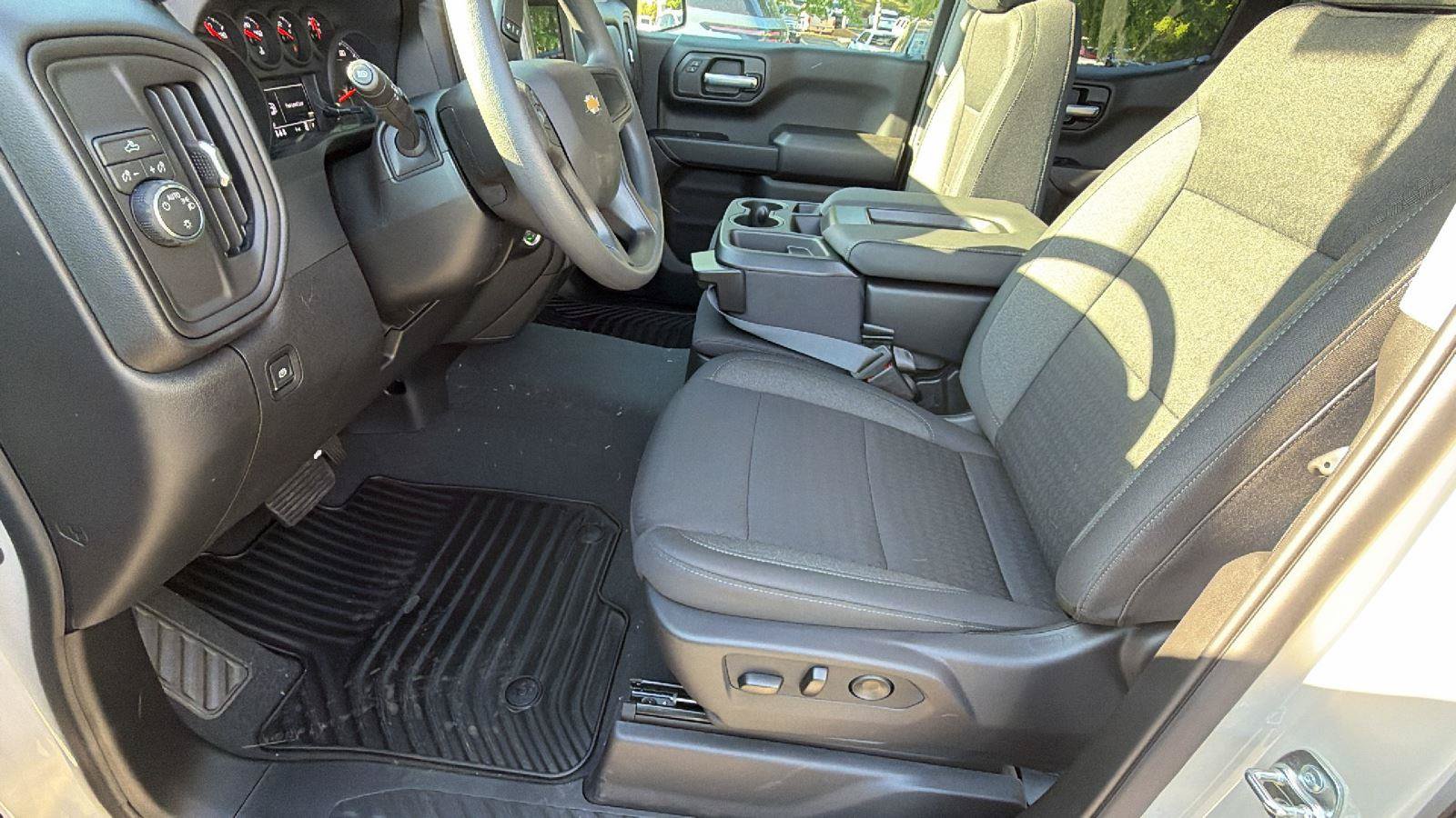 New 2026 Chevrolet Silverado 1500 Custom w/ Turbomax Blackout Package RWD image 13