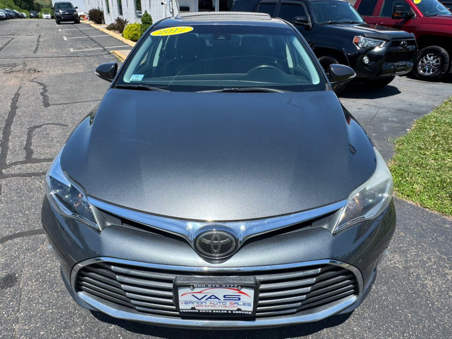 Used 2017 Toyota Avalon XLE Premium w/ All Weather Liner Package FWD image 4