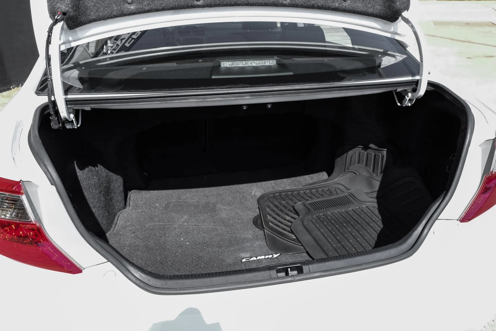 Used 2014 Toyota Camry SE FWD image 49