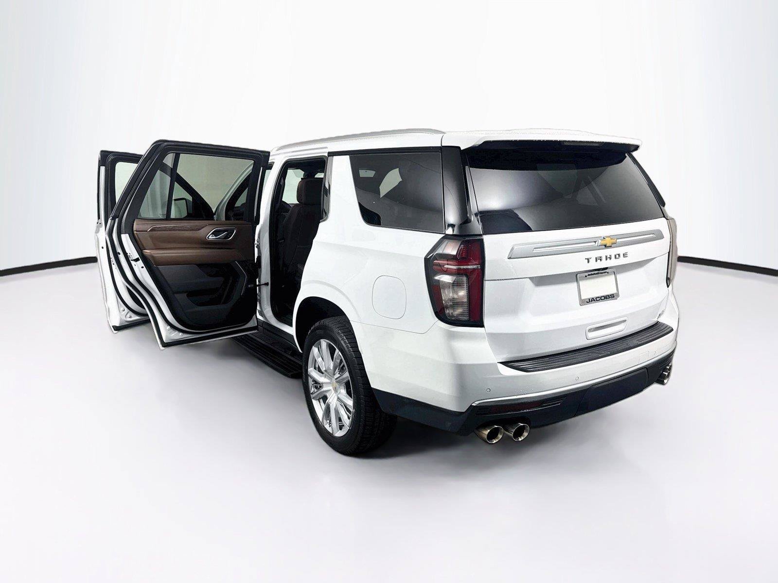 Used 2021 Chevrolet Tahoe High Country w/ Premium Package AWD/4WD image 46