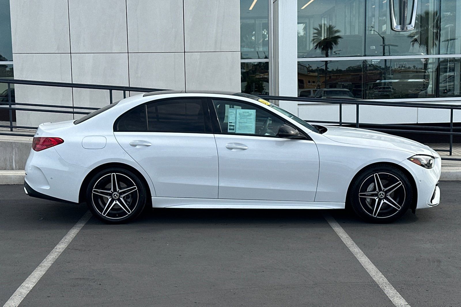 Used 2024 Mercedes-Benz C 300 4MATIC Sedan image 2