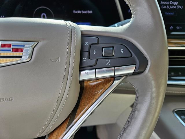 Used 2023 Cadillac Escalade Premium Luxury Platinum w/ Heavy-Duty Trailer Package image 28
