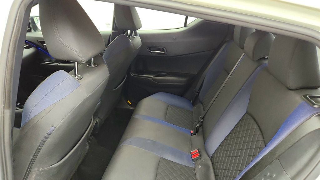 Used 2021 Toyota C-HR XLE FWD image 38