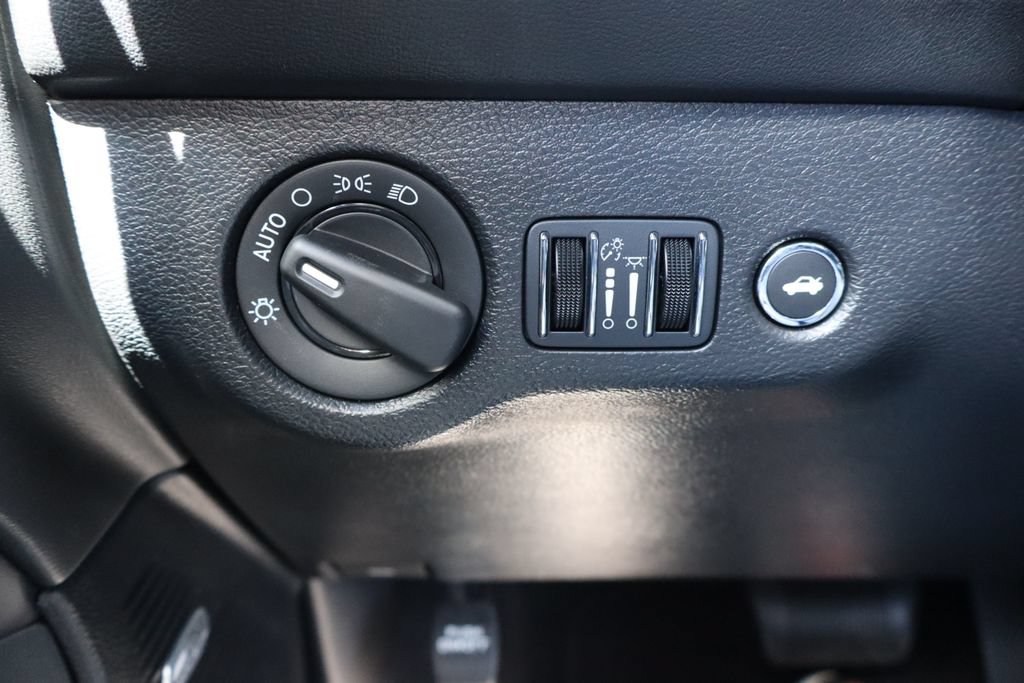 Used 2023 Dodge Challenger R/T Scat Pack RWD image 16