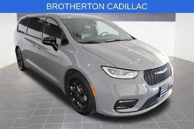 Used 2023 Chrysler Pacifica Limited w/ S Appearance Package FWD image 10