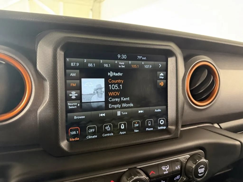 Used 2021 Jeep Gladiator Mojave AWD/4WD image 18