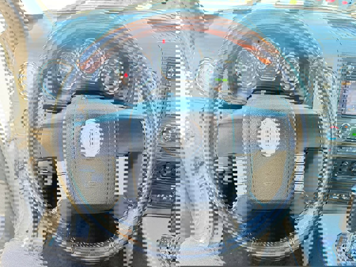 Used 2008 Lincoln Mark LT 2WD image 17