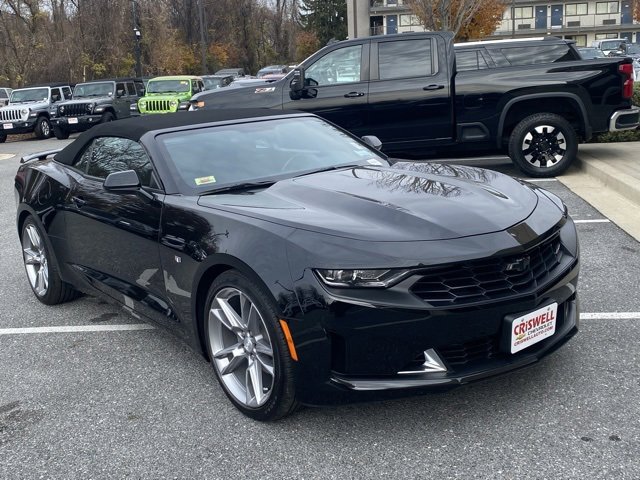 Used 2021 Chevrolet Camaro LT w/ RS Package image 2