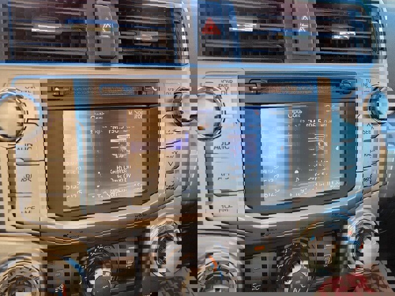 Used 2015 Toyota 4Runner SR5 image 18