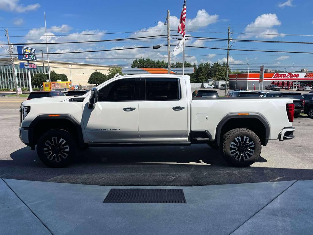 Used 2025 GMC Sierra 2500 Denali Ultimate AWD/4WD image 6