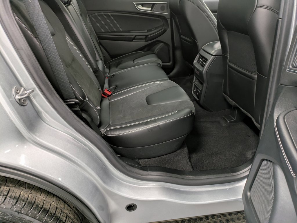 Used 2022 Ford Edge ST w/ Equipment Group 401A image 27