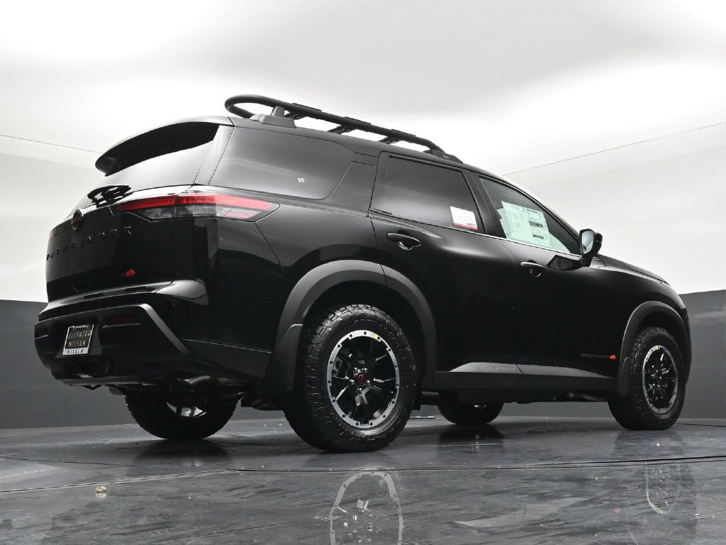 New 2026 Nissan Pathfinder Rock Creek w/ Rock Creek Premium Package AWD/4WD image 32