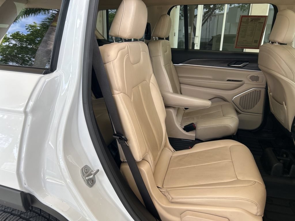 Used 2021 Jeep Grand Cherokee L Limited RWD image 29