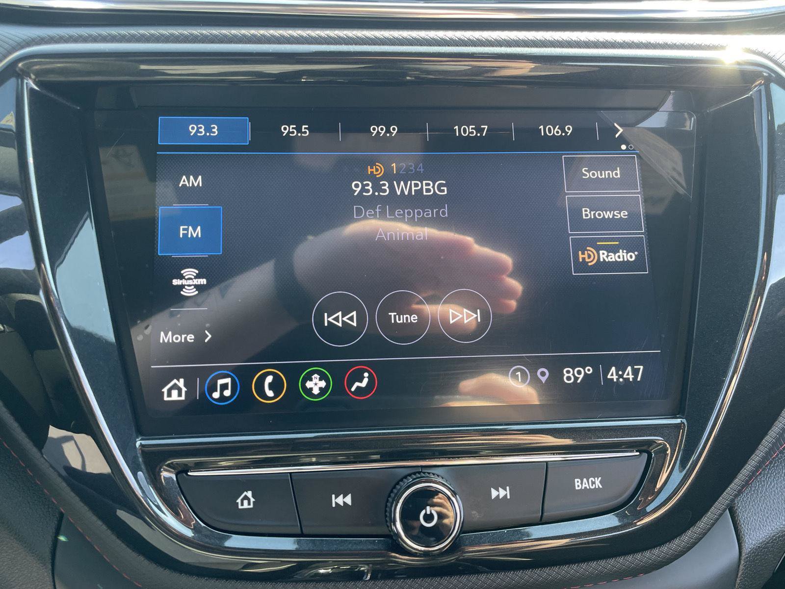 Used 2023 Chevrolet TrailBlazer RS w/ Sun and Liftgate Package FWD image 26