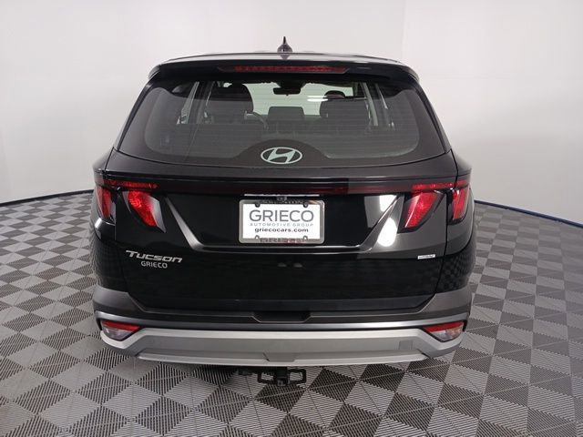 Used 2025 Hyundai Tucson SE image 6