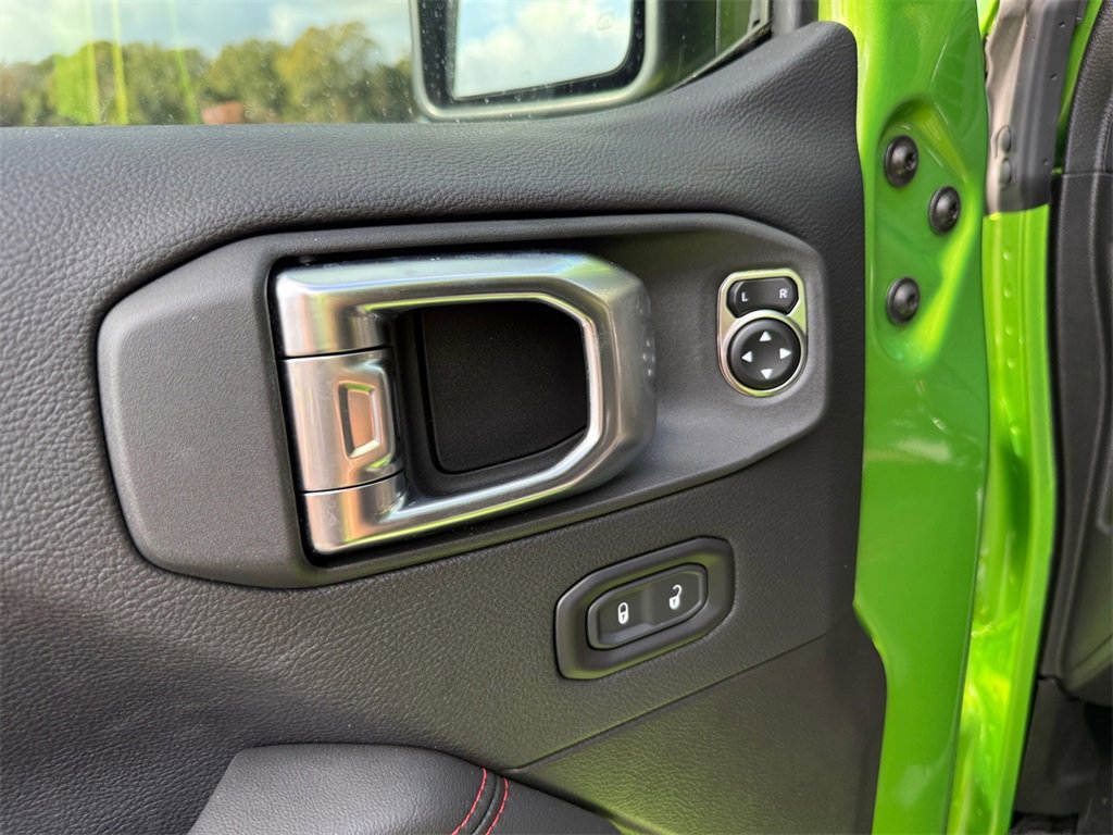 New 2025 Jeep Gladiator Rubicon w/ Convenience Group image 18