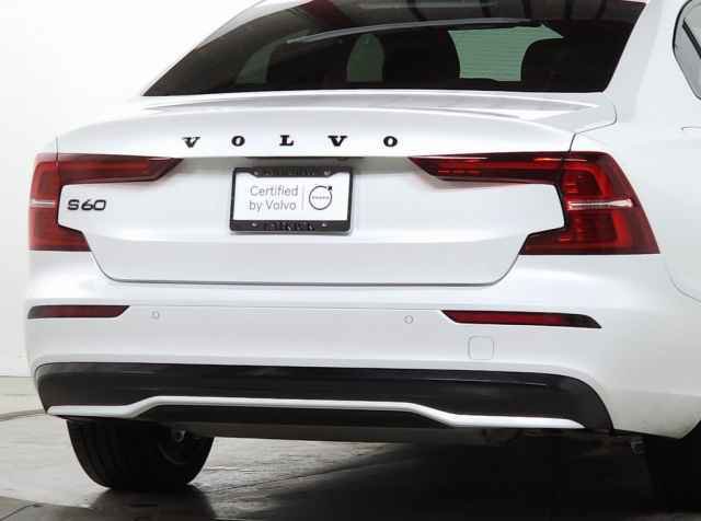 Certified 2023 Volvo S60 B5 Plus w/ Climate Package image 10