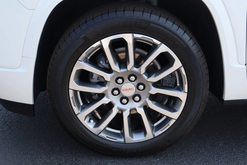 Certified 2023 GMC Acadia Denali w/ Denali Ultimate Package FWD image 37