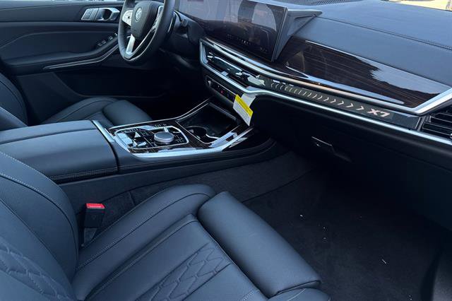 New 2026 BMW X7 xDrive40i image 17