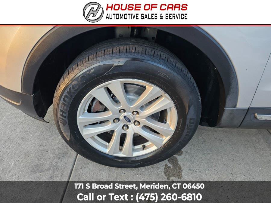 Used 2019 Ford Explorer XLT w/ Equipment Group 202A AWD/4WD image 19