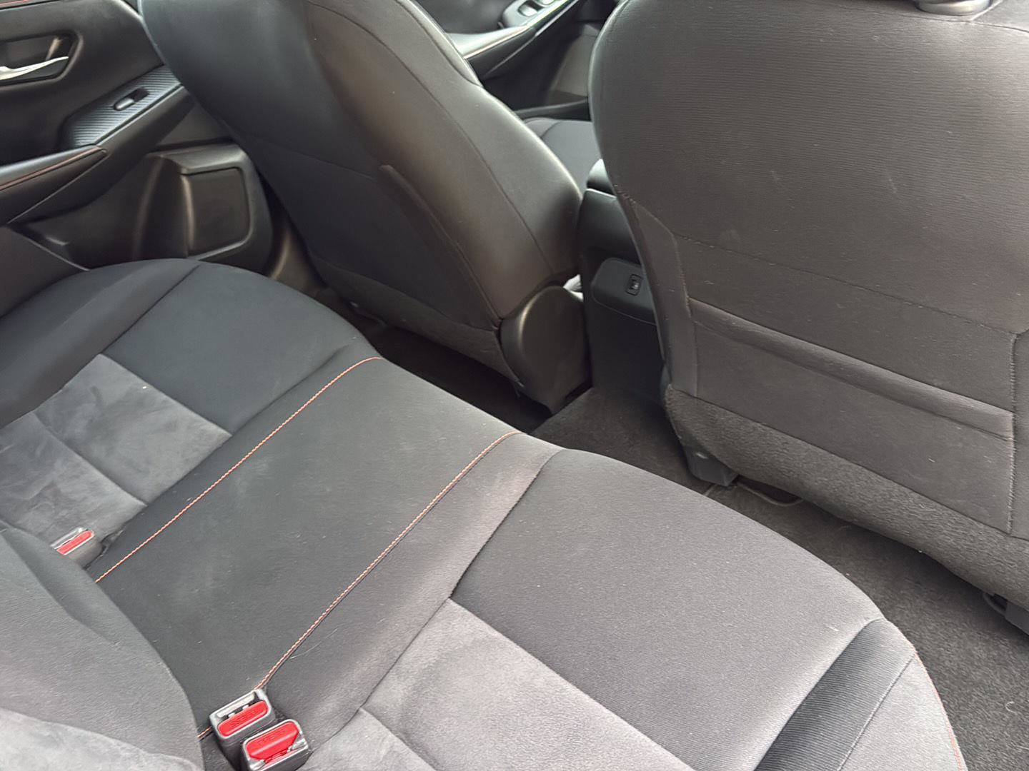 Used 2025 Nissan Sentra SR w/ Lighting Package FWD image 39