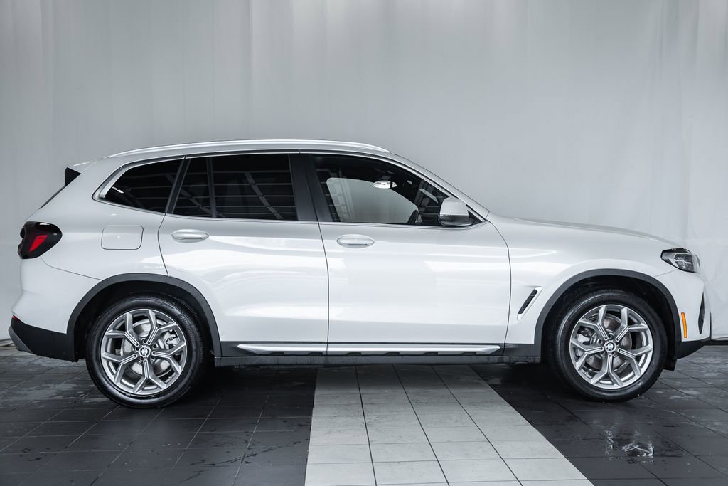 Used 2022 BMW X3 xDrive30i w/ Premium Package image 3