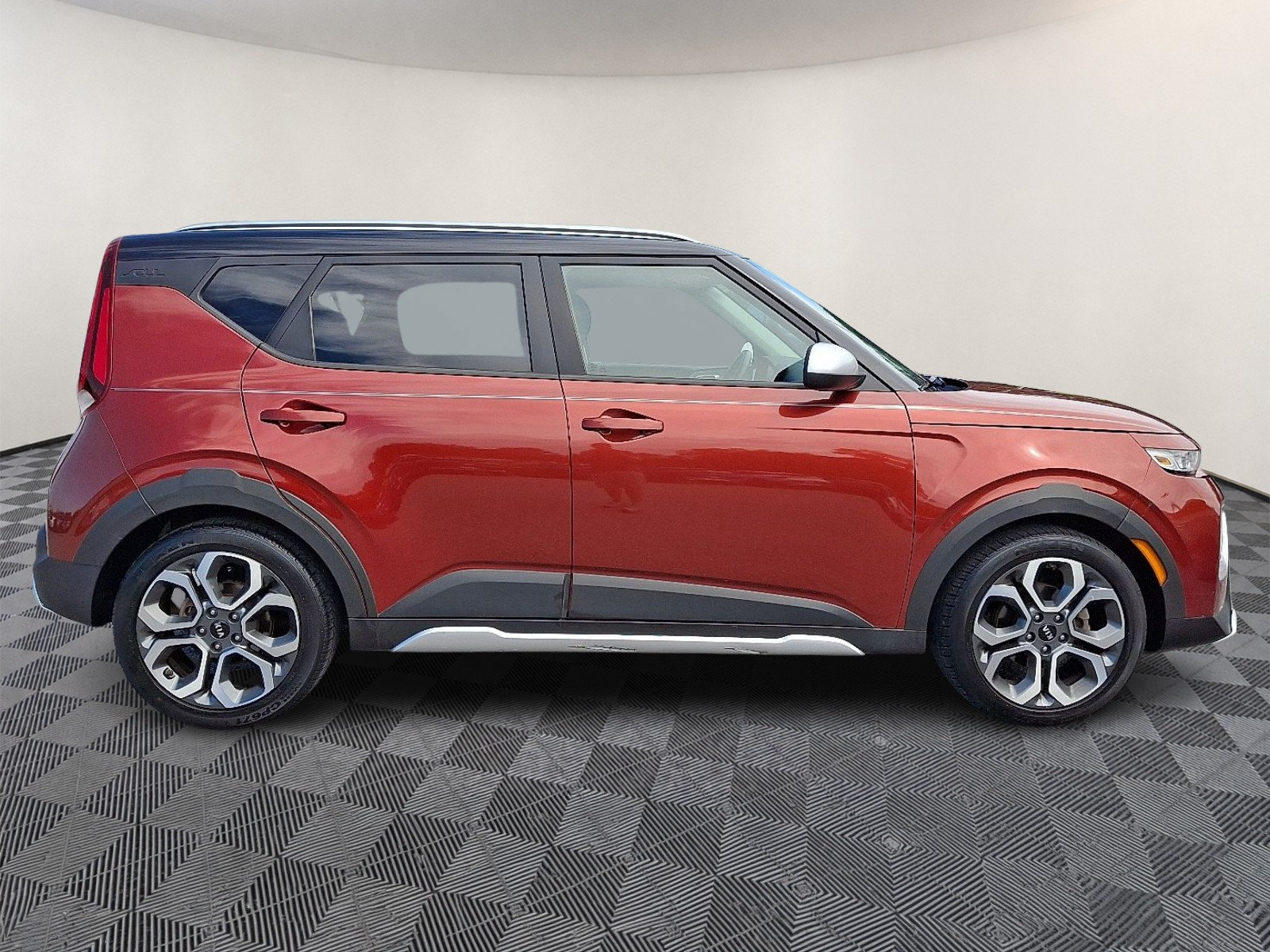 Used 2020 Kia Soul X-Line FWD image 7