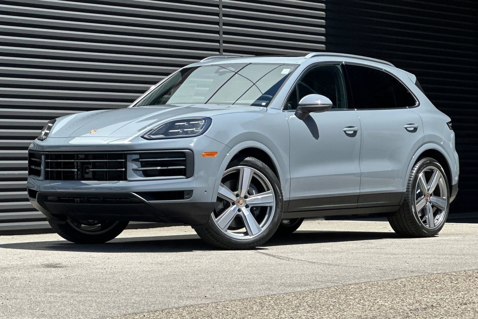 New 2026 Porsche Cayenne AWD/4WD image 1