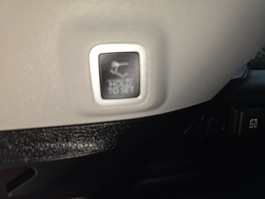 Used 2022 Jeep Grand Cherokee Limited 4xe AWD/4WD image 32