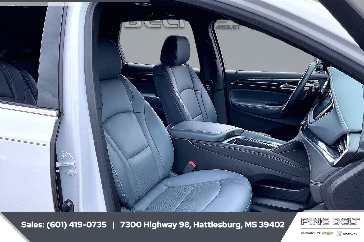 Used 2023 Buick Enclave Essence FWD image 6