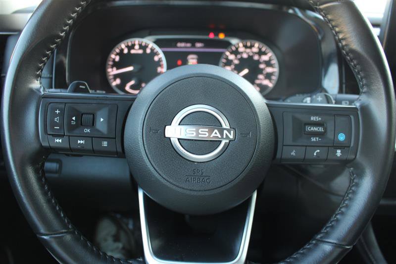 Used 2024 Nissan Pathfinder SV image 15