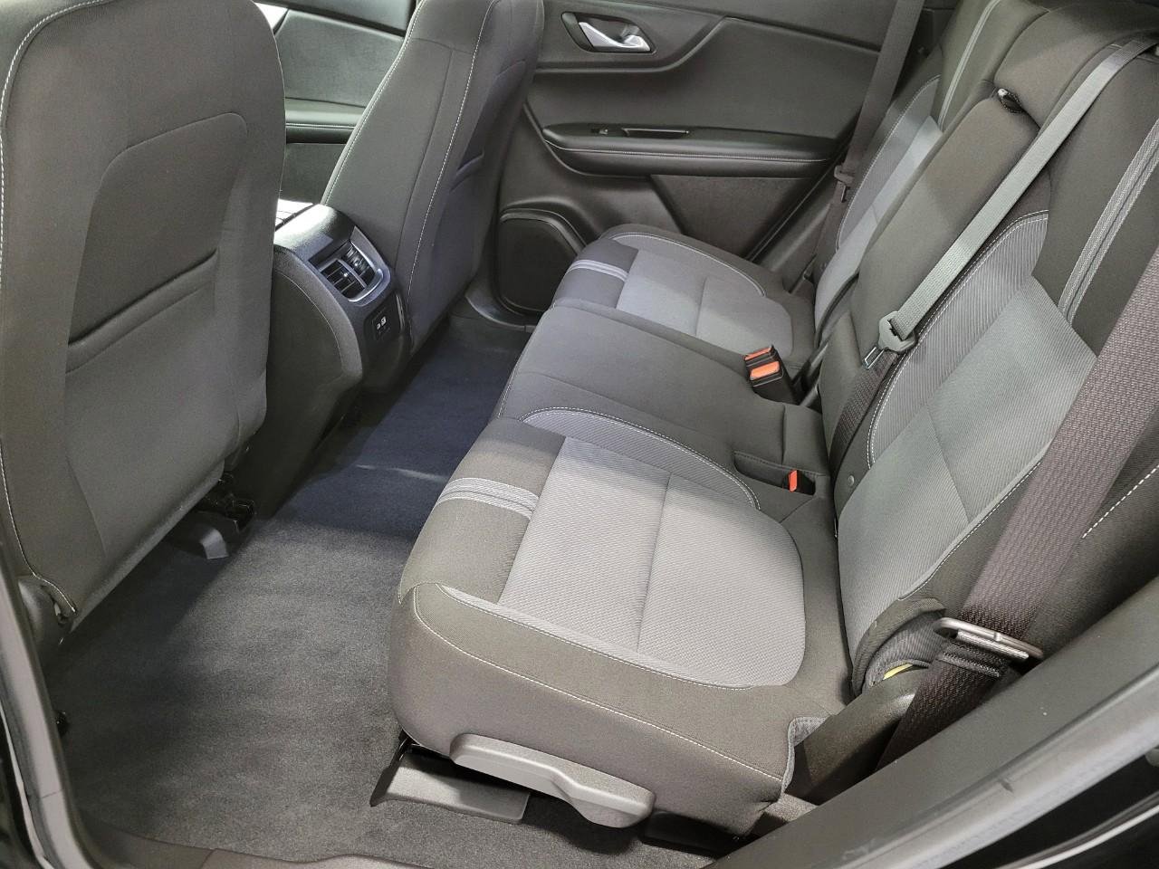 Certified 2024 Chevrolet Blazer LT w/ Convenience Package image 20