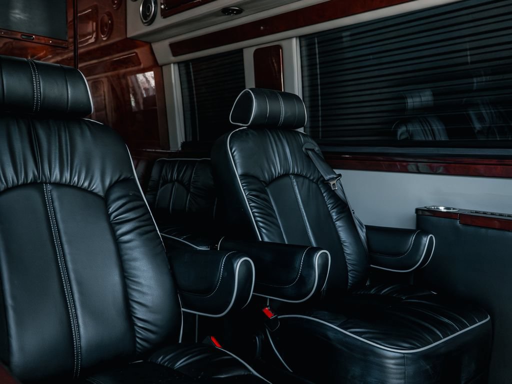 Used 2018 Mercedes-Benz Sprinter 3500 image 76
